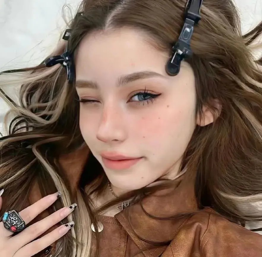 小维娜